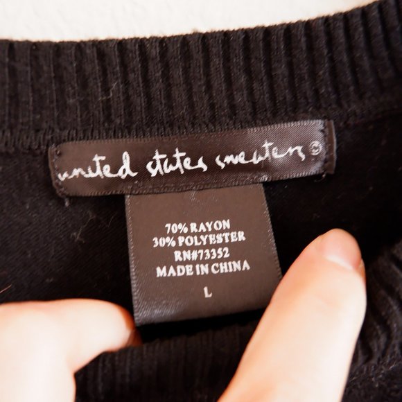 Black long sleeve sweater - Picture 4 of 4